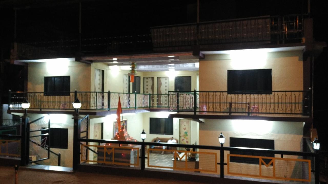 Hotel Madhumalti マテラン エクステリア 写真
